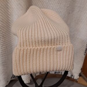 Cream Ribbed Knit Beanie